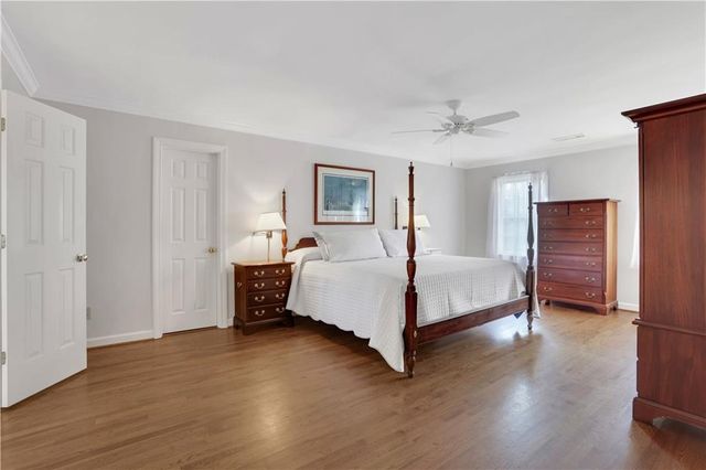 2405 Kimbrough Court, Sandy Springs, GA 30350