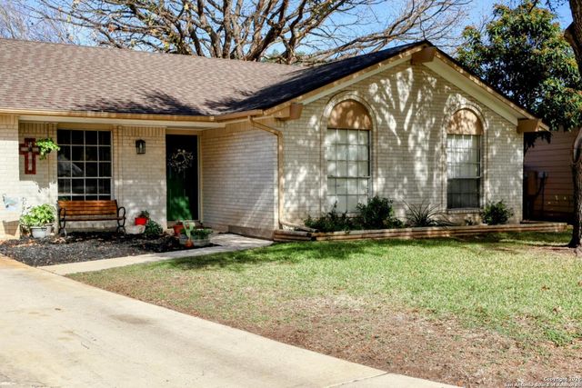 305 Southwick, Seguin, TX 78155