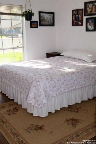 305 Southwick, Seguin, TX 78155