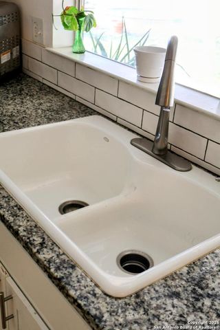 305 Southwick, Seguin, TX 78155