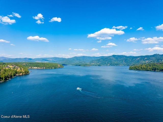 10536 N Lakeview DR, Hayden Lake, ID 83835