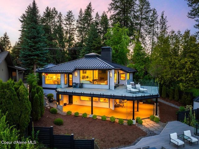10536 N Lakeview DR, Hayden Lake, ID 83835