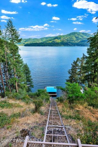 10536 N Lakeview DR, Hayden Lake, ID 83835