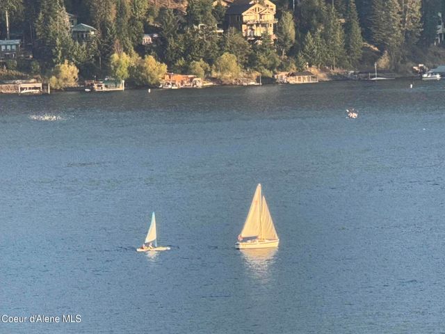 10536 N Lakeview DR, Hayden Lake, ID 83835