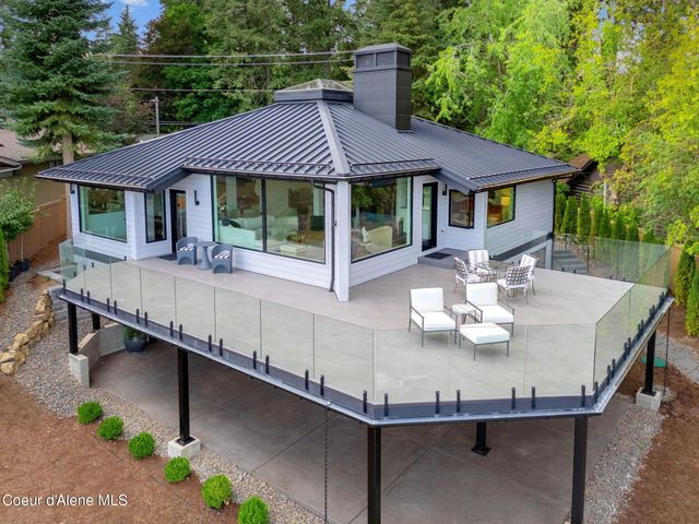 10536 N Lakeview DR, Hayden Lake, ID 83835