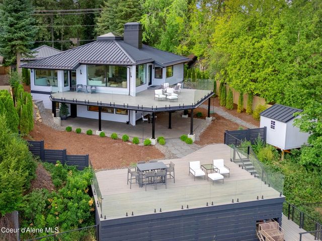 10536 N Lakeview DR, Hayden Lake, ID 83835