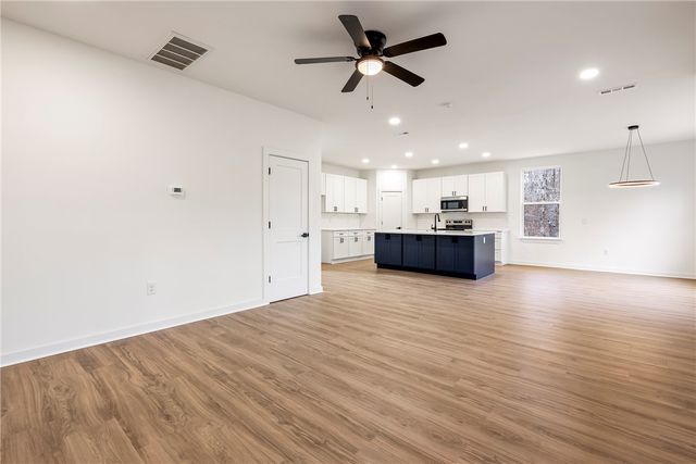 13 Abbotsley Lane, Bella Vista, AR 72714