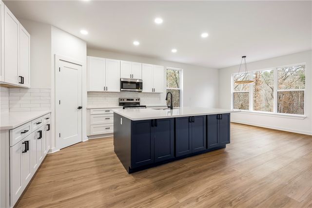 13 Abbotsley Lane, Bella Vista, AR 72714