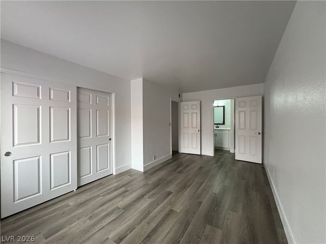 5080 Indian River Drive 360, Las Vegas, NV 89103