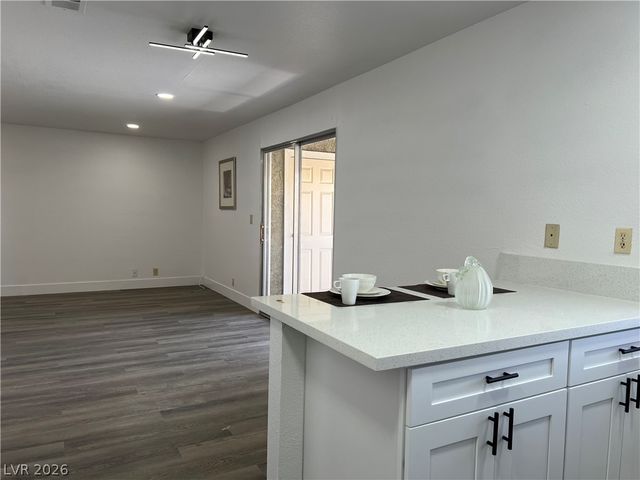 5080 Indian River Drive 360, Las Vegas, NV 89103