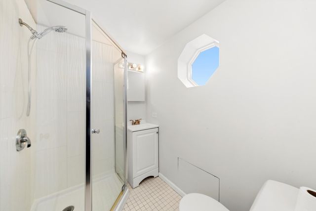 9417 S 78th Avenue, Hickory Hills, IL 60457