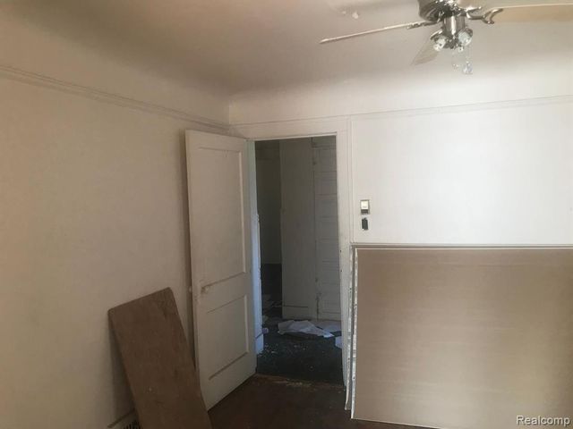 5200 Maplewood Street, Detroit, MI 48204