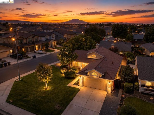 3803 Pato Ln, Oakley, CA 94561