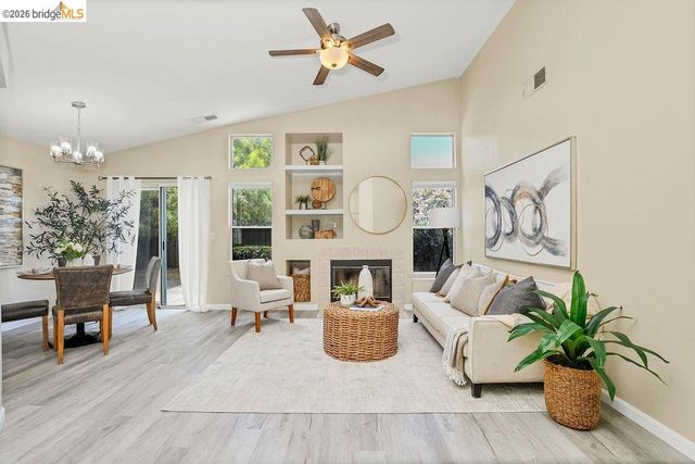 3803 Pato Ln, Oakley, CA 94561