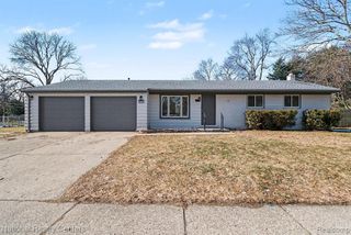 2602 Pinto Drive, Commerce Twp, MI 48382