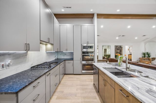 1250 Alto Vista Street, Fairview, TX 75069