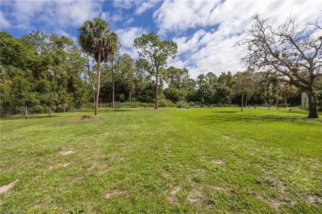4315 13th AVE SW, Naples, FL 34116
