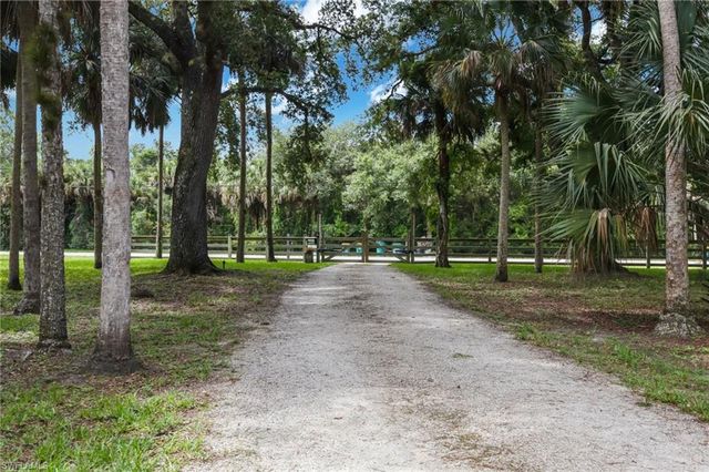 4315 13th AVE SW, Naples, FL 34116