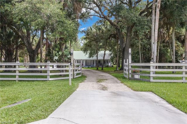 4315 13th AVE SW, Naples, FL 34116