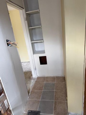 1921 Sullivant Avenue, Columbus, OH 43223