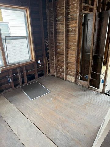 1921 Sullivant Avenue, Columbus, OH 43223