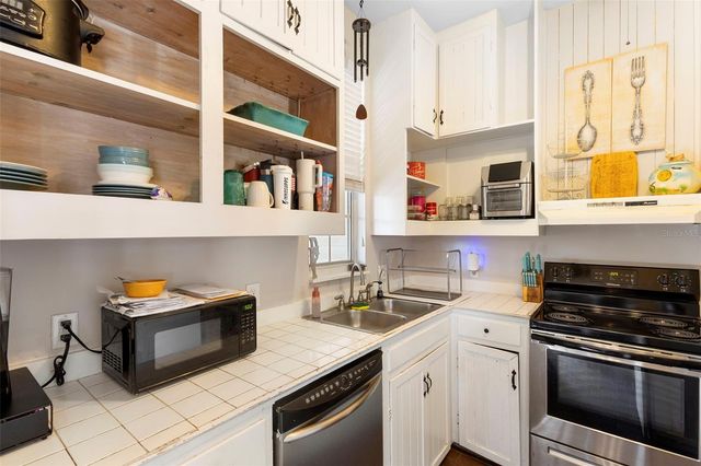 1462 COLIN KELLY AVENUE, Daytona Beach, FL 32124