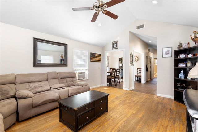 1462 COLIN KELLY AVENUE, Daytona Beach, FL 32124