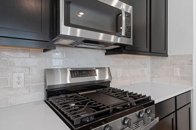 10119 Crescendo Way, Iowa Colony, TX 77583