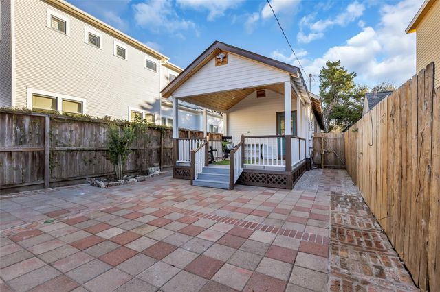 611 Harvard Street, Houston, TX 77007