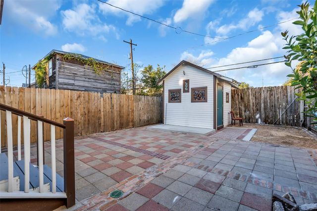 611 Harvard Street, Houston, TX 77007