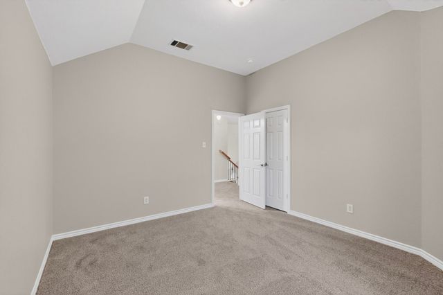 217 Gatehouse Drive, Red Oak, TX 75154