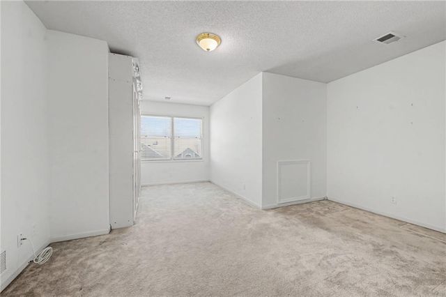 6817 W 156th Terrace, Overland Park, KS 66223