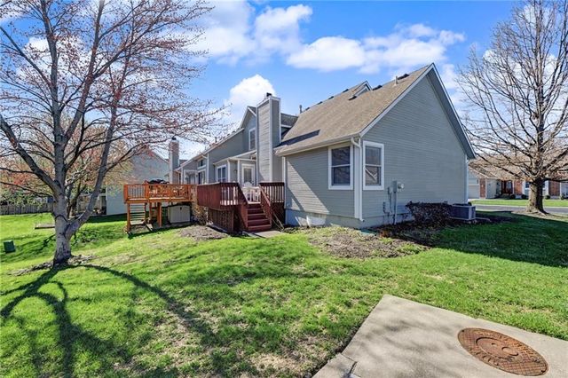 6817 W 156th Terrace, Overland Park, KS 66223