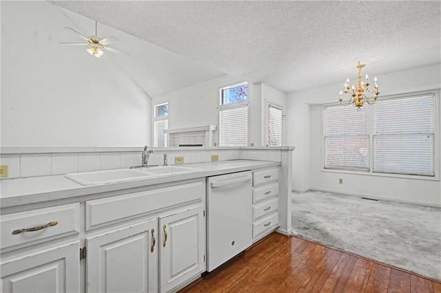 6817 W 156th Terrace, Overland Park, KS 66223