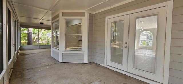 370 S COBBLE COURT, Mount Dora, FL 32757