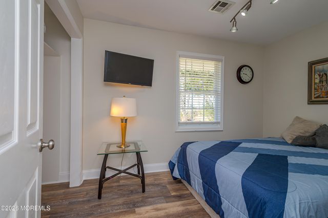 6 Avast Avenue, Barnegat, NJ 08005