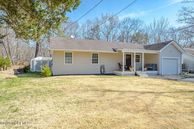 6 Avast Avenue, Barnegat, NJ 08005