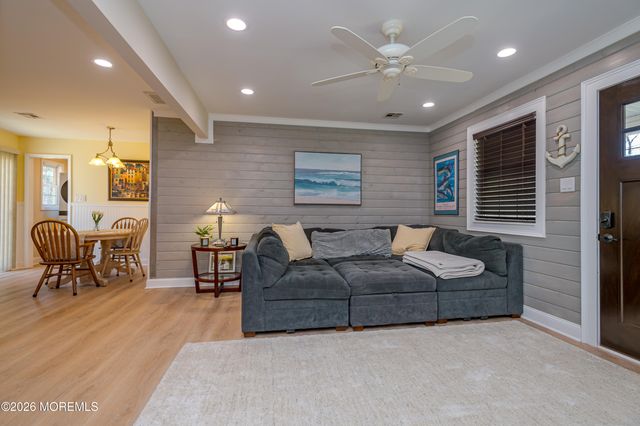 6 Avast Avenue, Barnegat, NJ 08005