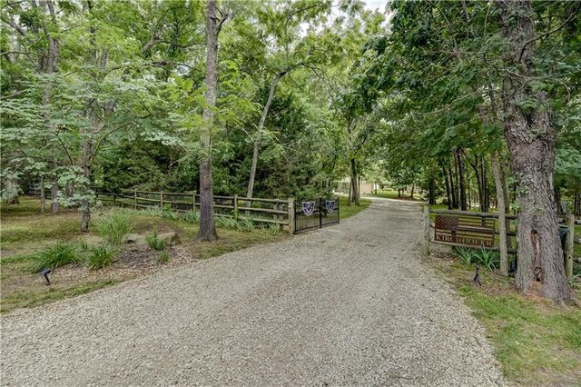 1877 NW 260th Road, Kingsville, MO 64061