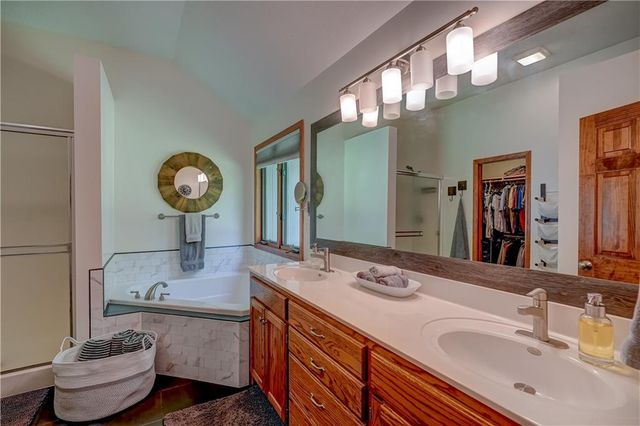 1877 NW 260th Road, Kingsville, MO 64061