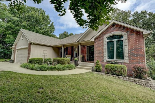 1877 NW 260th Road, Kingsville, MO 64061