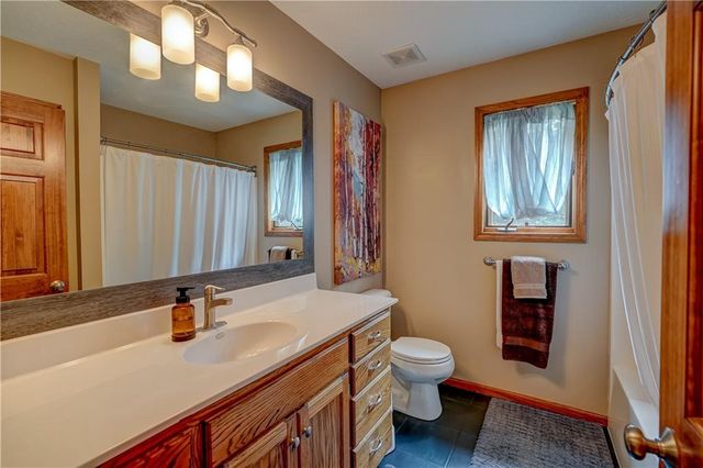 1877 NW 260th Road, Kingsville, MO 64061
