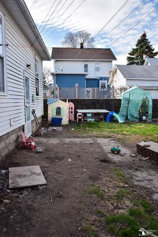 220 W 7th Street, Monroe, MI 48161