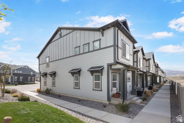4423 E LONGLEAF LN, Eagle Mountain, UT 84005