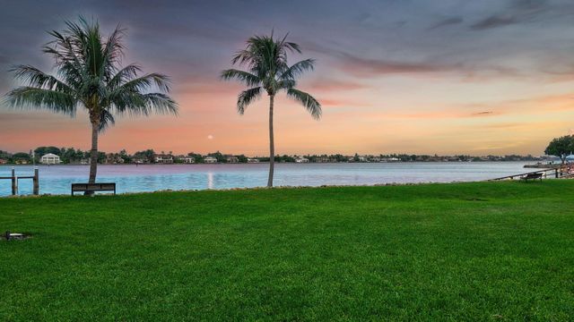 116 OCEAN CAY Way, Hypoluxo, FL 33462