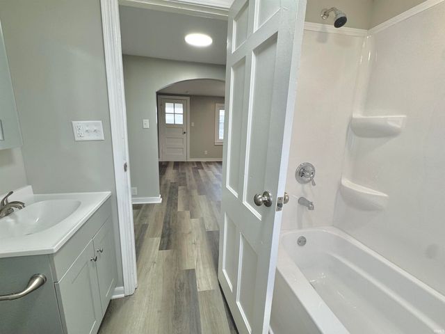 1213 E State Street, Kokomo, IN 46902