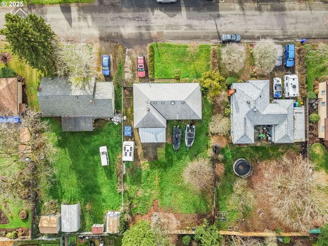 12413 Se MILL St, Portland, OR 97233