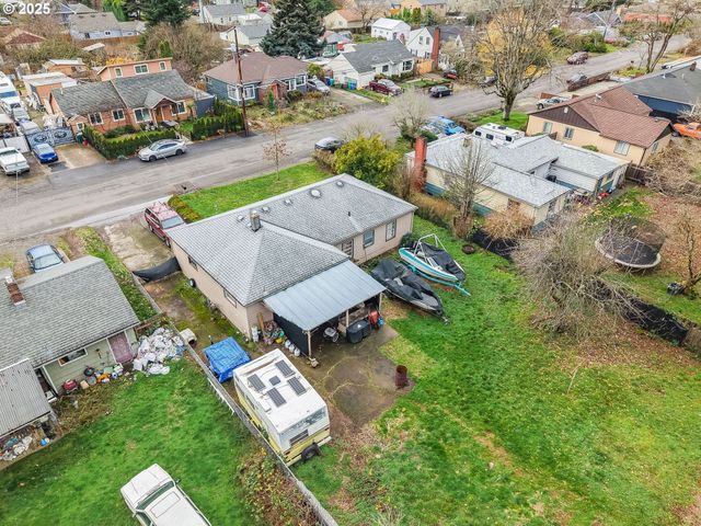 12413 Se MILL St, Portland, OR 97233