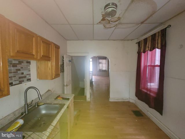 828 E CORNWALL ST, Philadelphia, PA 19134