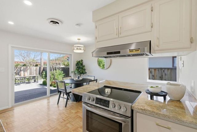 2711 Toledo Avenue, Santa Clara, CA 95051